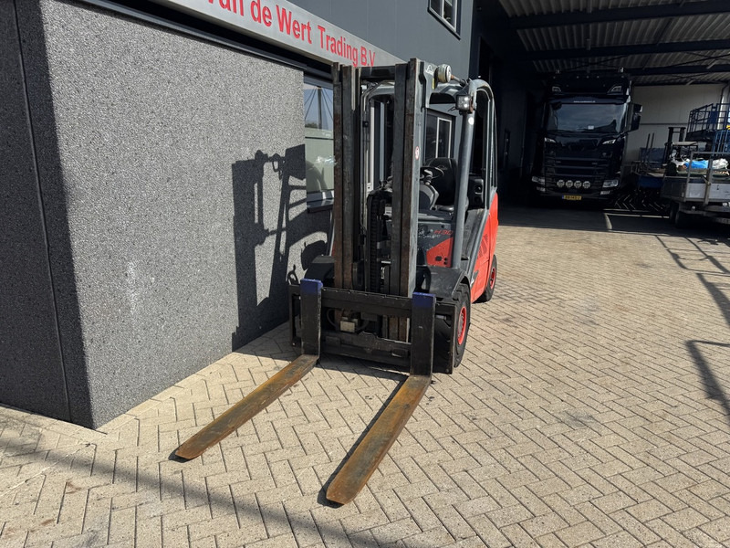Linde H30D-02 Triplo 465 Freelift / Sideshift / VW Diesel 2014 - מלגזת סולר: תמונה 3 Linde H30D-02 Triplo 465 Freelift / Sideshift / VW Diesel 2014 - מלגזת סולר: תמונה 3