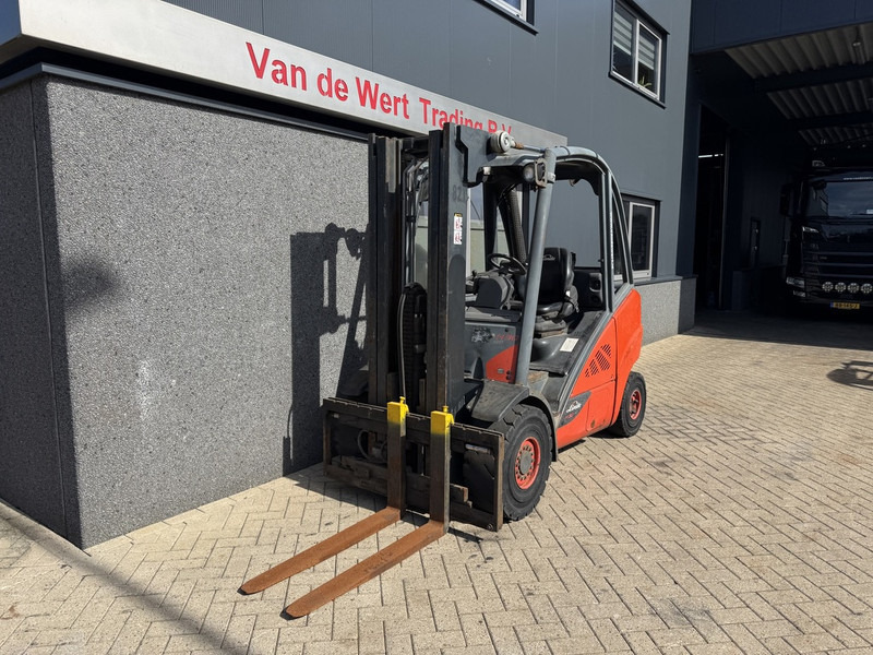 Linde H30D-02 Triplo 465 Freelift / Sideshift / VW Diesel 2014 - מלגזת סולר: תמונה 3 Linde H30D-02 Triplo 465 Freelift / Sideshift / VW Diesel 2014 - מלגזת סולר: תמונה 3