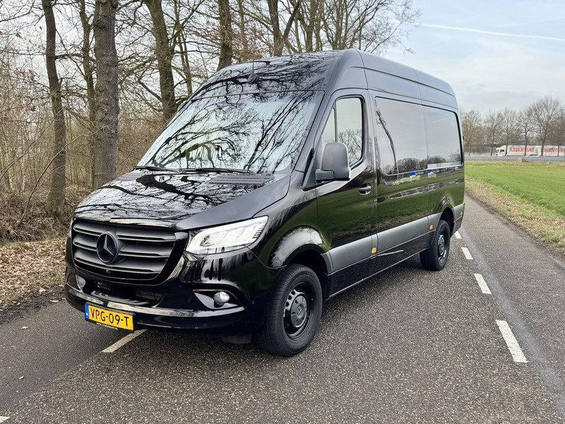 Mercedes-Benz 317 CDI L2H2 Dubbel Cabine 2022 LED - כלי רכב מסחרי עם לוח: תמונה 1 Mercedes-Benz 317 CDI L2H2 Dubbel Cabine 2022 LED - כלי רכב מסחרי עם לוח: תמונה 1