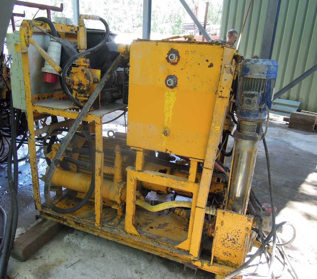 AtlasCopco BUT 6 EH drill boom - ציוד מנהור: תמונה 4 AtlasCopco BUT 6 EH drill boom - ציוד מנהור: תמונה 4