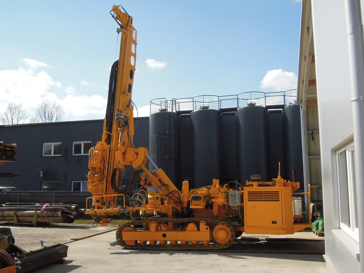 Klemm KR 806-3 - אסדת קידוח: תמונה 2 Klemm KR 806-3 - אסדת קידוח: תמונה 2