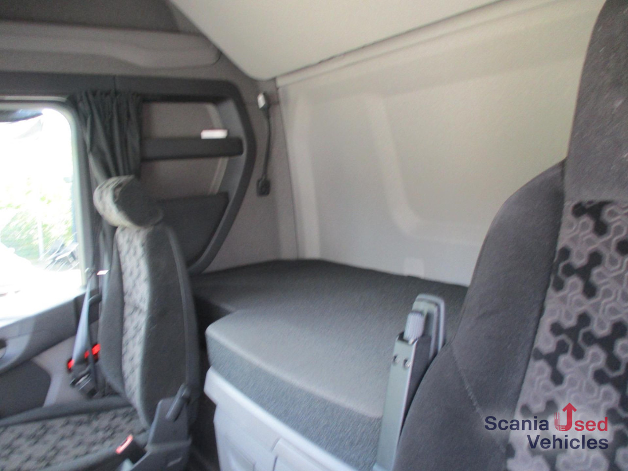 SCANIA R 460 A4x2NA / 2-Kreis Hydr. / Navi / LED / ADR AT - יחידת טרקטור: תמונה 3 SCANIA R 460 A4x2NA / 2-Kreis Hydr. / Navi / LED / ADR AT - יחידת טרקטור: תמונה 3