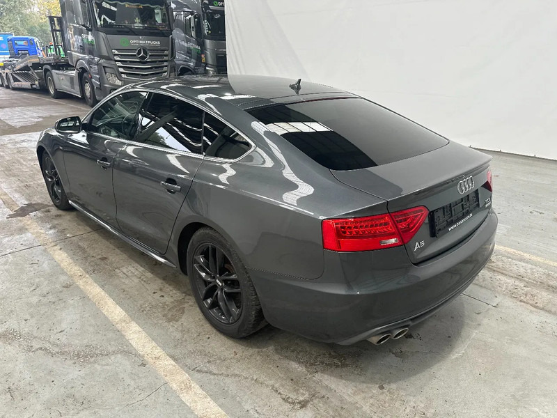 Audi A5 Sportback S-Line TDI Ultra 2.0 - מכונית: תמונה 4 Audi A5 Sportback S-Line TDI Ultra 2.0 - מכונית: תמונה 4