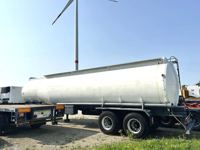 Fruehauf RDF 360 - סמיטריילר מכל: תמונה 2 Fruehauf RDF 360 - סמיטריילר מכל: תמונה 2