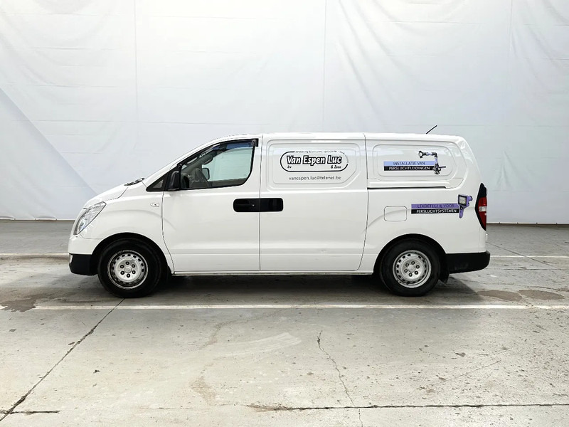 Hyundai H-1 AIRCO / EXCELLENT CONDITION / 2 SCHUIFDEUREN - 2 portes Coulissante - כלי רכב מסחרי קטן: תמונה 2 Hyundai H-1 AIRCO / EXCELLENT CONDITION / 2 SCHUIFDEUREN - 2 portes Coulissante - כלי רכב מסחרי קטן: תמונה 2