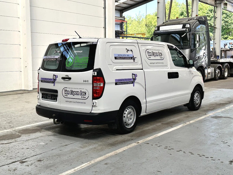 Hyundai H-1 AIRCO / EXCELLENT CONDITION / 2 SCHUIFDEUREN - 2 portes Coulissante - כלי רכב מסחרי קטן: תמונה 5 Hyundai H-1 AIRCO / EXCELLENT CONDITION / 2 SCHUIFDEUREN - 2 portes Coulissante - כלי רכב מסחרי קטן: תמונה 5