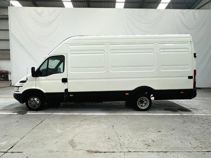 Iveco Daily 35C13 AIRCO / MOTORPROBLEEM -PROBLEME DE MOTEUR - כלי רכב מסחרי עם לוח: תמונה 2 Iveco Daily 35C13 AIRCO / MOTORPROBLEEM -PROBLEME DE MOTEUR - כלי רכב מסחרי עם לוח: תמונה 2