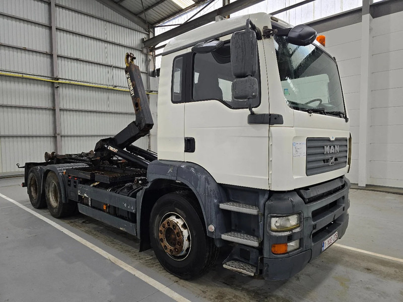 MAN TGS 28.360 6x2 / AIRCO / LIFTAS - משאית הרמת וו: תמונה 4 MAN TGS 28.360 6x2 / AIRCO / LIFTAS - משאית הרמת וו: תמונה 4