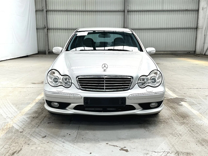 סדאן Mercedes-Benz C-Klasse C30 CDI / AMG /DIESEL TURBO 33795 km: תמונה 9