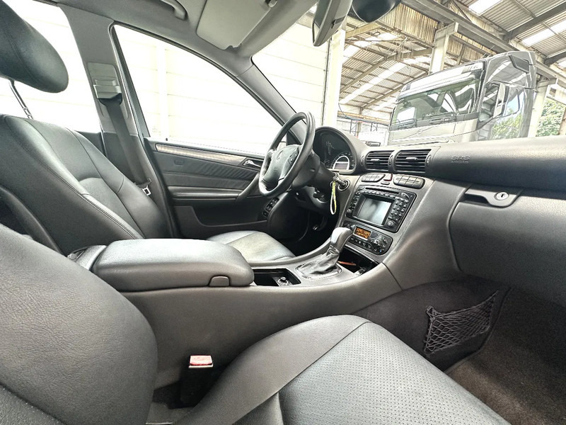 סדאן Mercedes-Benz C-Klasse C30 CDI / AMG /DIESEL TURBO 33795 km: תמונה 13