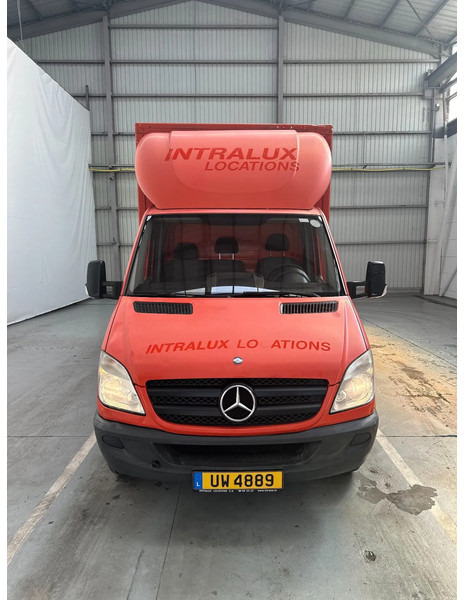 Mercedes-Benz Sprinter 316 - כלי רכב מסחרי עם תיבה: תמונה 2 Mercedes-Benz Sprinter 316 - כלי רכב מסחרי עם תיבה: תמונה 2