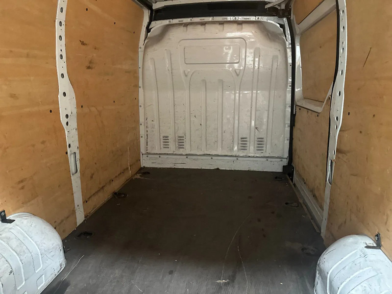 Renault Master 2.3 - כלי רכב מסחרי עם לוח: תמונה 5 Renault Master 2.3 - כלי רכב מסחרי עם לוח: תמונה 5