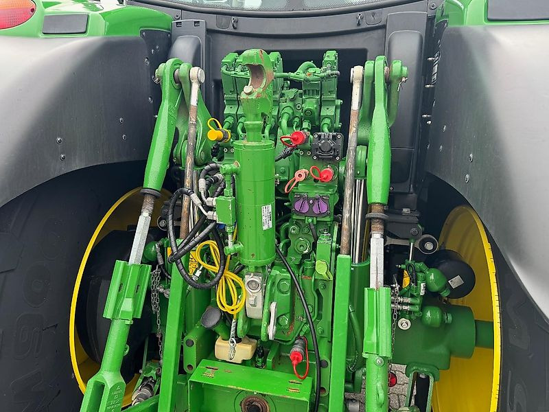 John Deere 6R215 AP 50KM COMMAND-PRO 2022!!! - טרקטור חקלאי: תמונה 4 John Deere 6R215 AP 50KM COMMAND-PRO 2022!!! - טרקטור חקלאי: תמונה 4