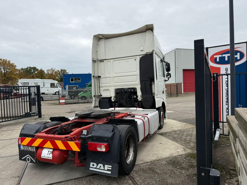 DAF XF460 SuperSpaceCab Intarder 2x fueltank - יחידת טרקטור: תמונה 3 DAF XF460 SuperSpaceCab Intarder 2x fueltank - יחידת טרקטור: תמונה 3