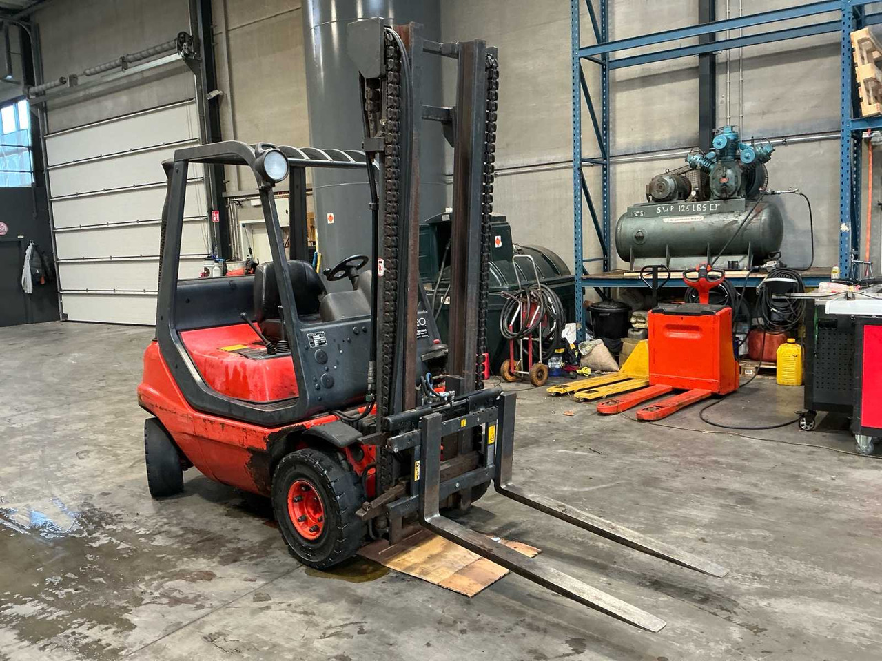 1996 LINDE H20D-02 FORKLIFT - מלגזה: תמונה 1 1996 LINDE H20D-02 FORKLIFT - מלגזה: תמונה 1