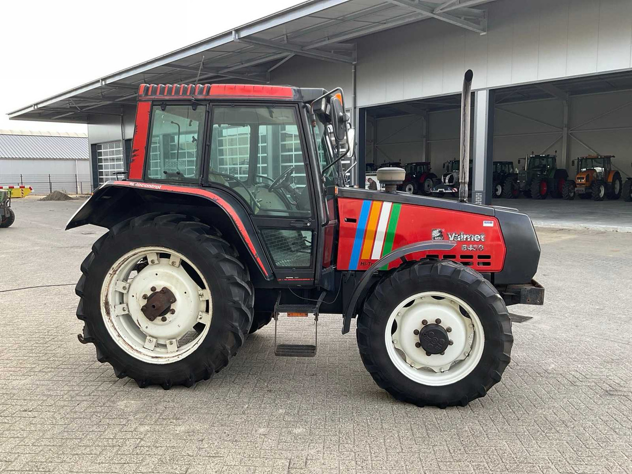 1996 VALMET 6400 HI-TROL ALL-WHEEL DRIVE FARM TRACTOR - טרקטור חקלאי: תמונה 5 1996 VALMET 6400 HI-TROL ALL-WHEEL DRIVE FARM TRACTOR - טרקטור חקלאי: תמונה 5