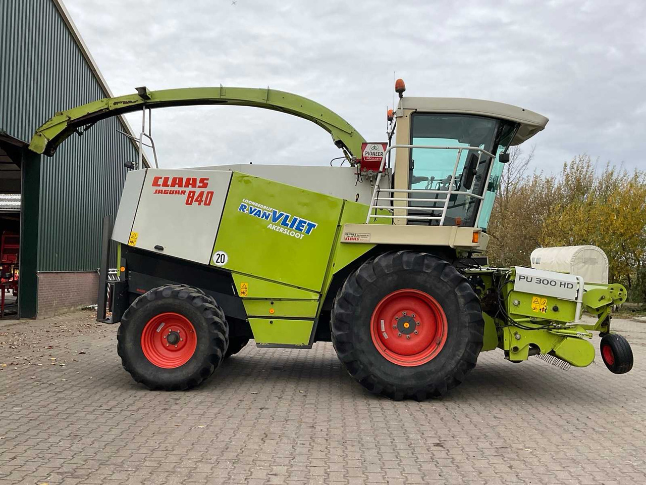 1999 CLAAS JAGUAR 840 FORAGE HARVESTER - מקצרת מספוא: תמונה 3 1999 CLAAS JAGUAR 840 FORAGE HARVESTER - מקצרת מספוא: תמונה 3