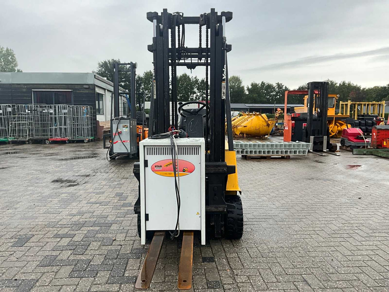 1999 YALE ERP12.5RCLV2084 FORKLIFT - מלגזה: תמונה 5 1999 YALE ERP12.5RCLV2084 FORKLIFT - מלגזה: תמונה 5