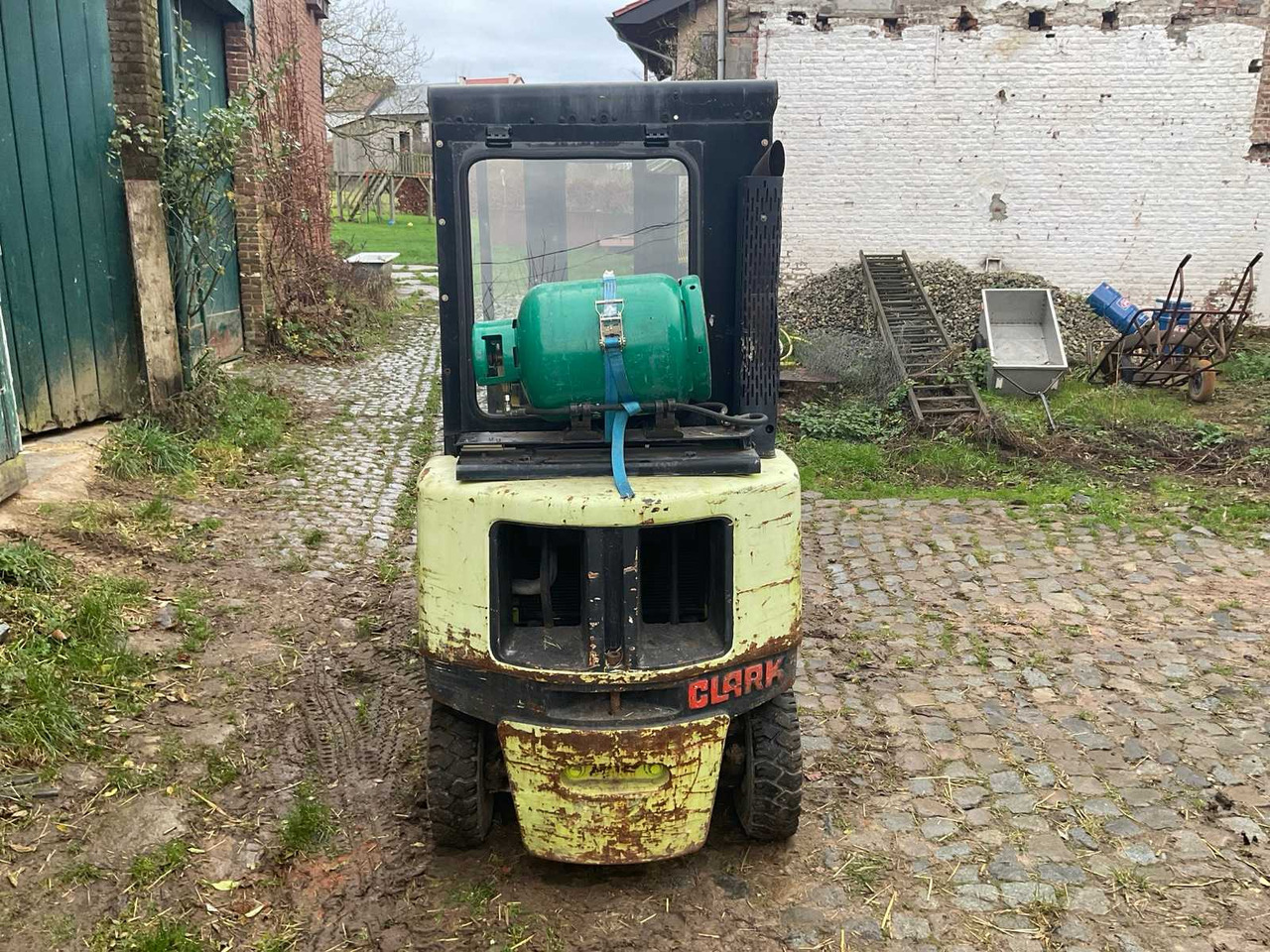 2001 CLARK CGP 25 H FORKLIFT - מלגזה: תמונה 5 2001 CLARK CGP 25 H FORKLIFT - מלגזה: תמונה 5