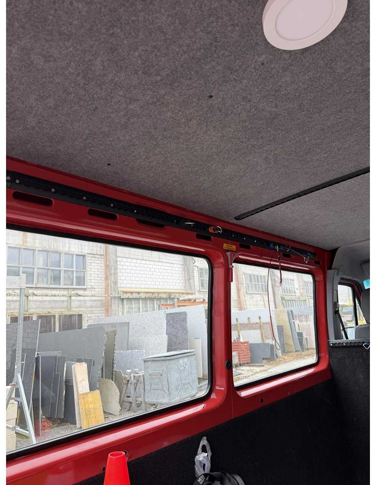 2001 MERCEDES-BENZ 313 CDI 4X4 CAMPER / VAN - כלי רכב מסחרי: תמונה 5 2001 MERCEDES-BENZ 313 CDI 4X4 CAMPER / VAN - כלי רכב מסחרי: תמונה 5