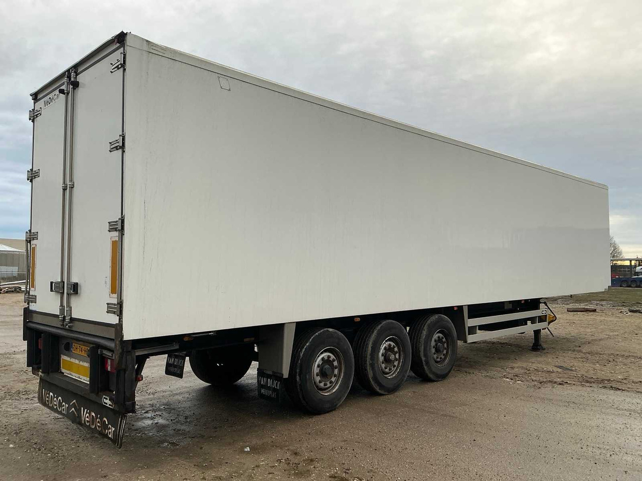 2003 VAN HOOL 3B0049 CONDITIONED SEMI-TRAILER - סמיטריילר: תמונה 4 2003 VAN HOOL 3B0049 CONDITIONED SEMI-TRAILER - סמיטריילר: תמונה 4