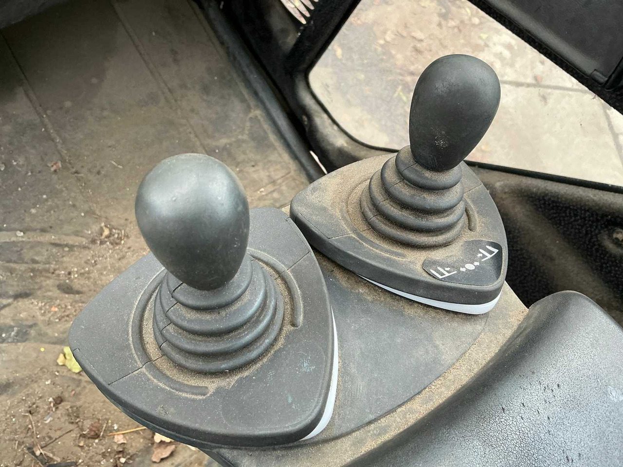 מלגזה 2004 LINDE H50D FORKLIFT: תמונה 14 מלגזה 2004 LINDE H50D FORKLIFT: תמונה 14