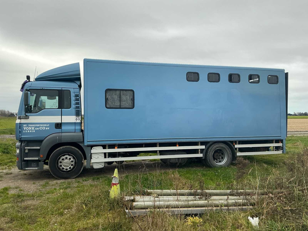 2004 MAN H09 CATTLE TRUCK - משאית: תמונה 3 2004 MAN H09 CATTLE TRUCK - משאית: תמונה 3