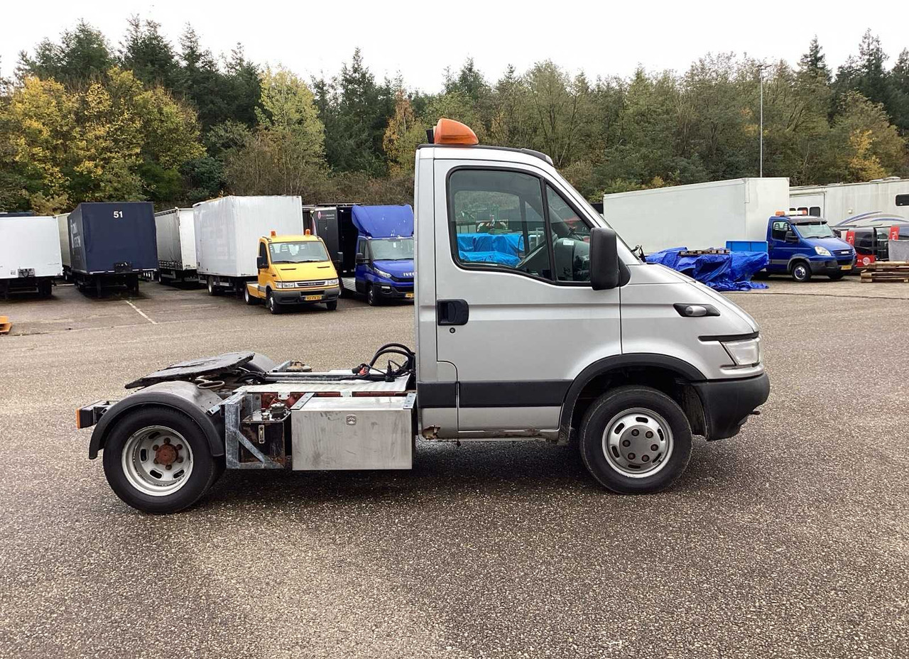 2005 IVECO 40C17 10 TON TRACTOR COMMERCIAL VEHICLE - כלי רכב מסחרי: תמונה 4 2005 IVECO 40C17 10 TON TRACTOR COMMERCIAL VEHICLE - כלי רכב מסחרי: תמונה 4