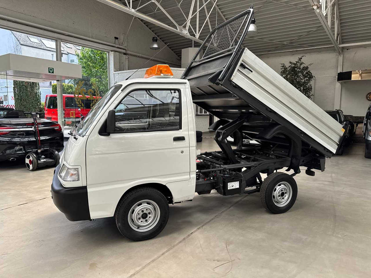 2005 PIAGGIO PORTER TIPPER 1.3 PETROL - כלי רכב מסחרי: תמונה 5 2005 PIAGGIO PORTER TIPPER 1.3 PETROL - כלי רכב מסחרי: תמונה 5