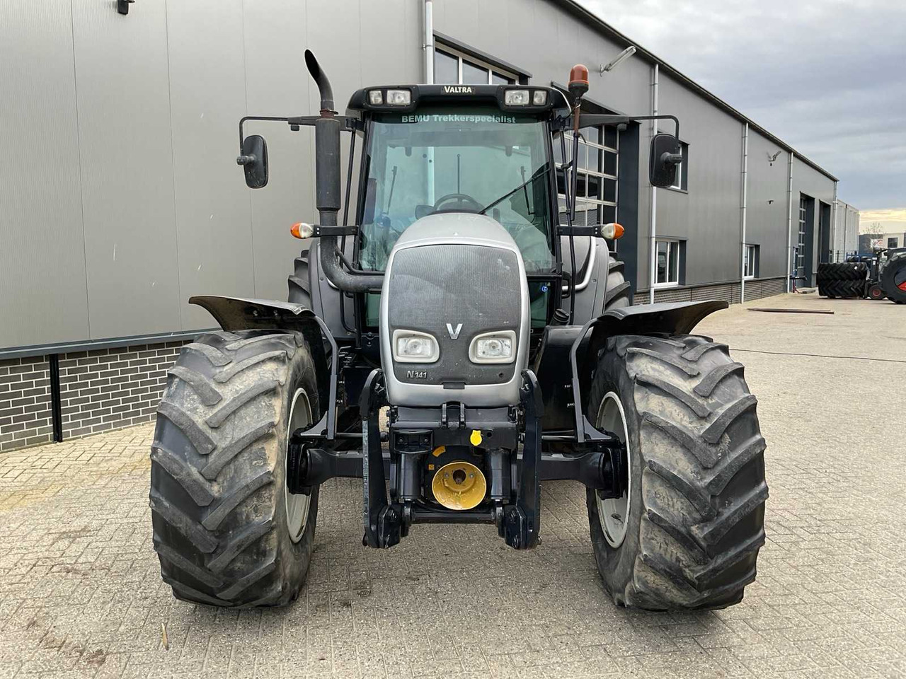 2006 VALTRA N141 HITECH ALL-WHEEL DRIVE FARM TRACTOR - טרקטור חקלאי: תמונה 3 2006 VALTRA N141 HITECH ALL-WHEEL DRIVE FARM TRACTOR - טרקטור חקלאי: תמונה 3
