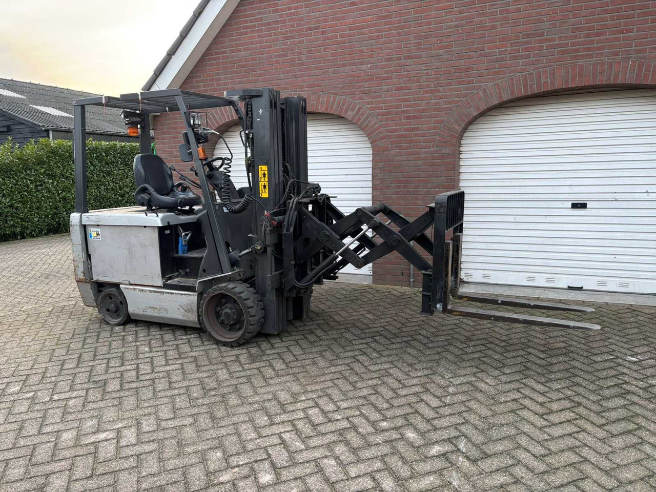 2007 NISSAN 30U FORKLIFT - מלגזה: תמונה 3 2007 NISSAN 30U FORKLIFT - מלגזה: תמונה 3