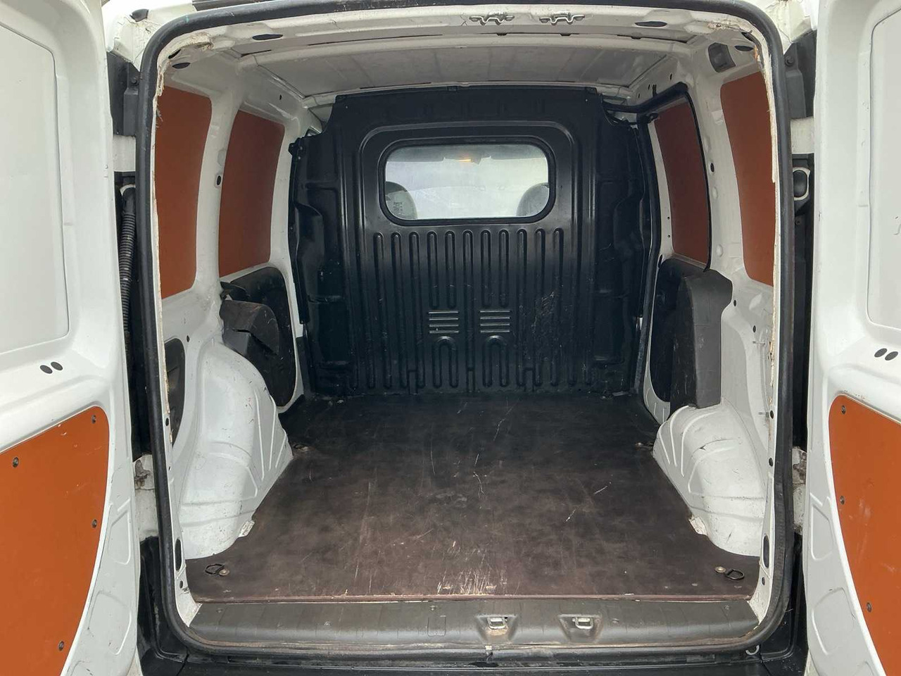 2008 - FIAT - DOBLÒ - 1.6 CNG COMFORT - COMMERCIAL VEHICLE - כלי רכב מסחרי: תמונה 5 2008 - FIAT - DOBLÒ - 1.6 CNG COMFORT - COMMERCIAL VEHICLE - כלי רכב מסחרי: תמונה 5