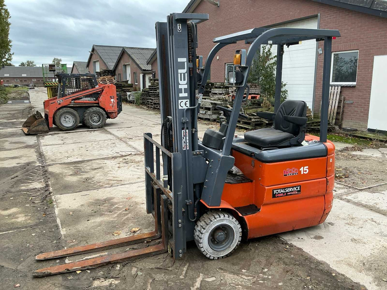 2009 HELI CPD15SAH2B FORKLIFT - מלגזה: תמונה 1 2009 HELI CPD15SAH2B FORKLIFT - מלגזה: תמונה 1