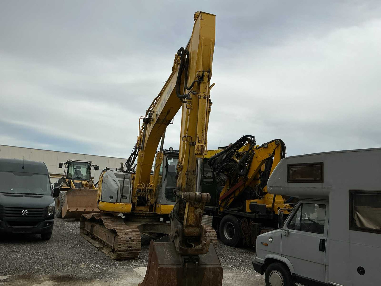 2009 NEW HOLLAND E235BSR-2 CRAWLER EXCAVATOR - מחפר: תמונה 3 2009 NEW HOLLAND E235BSR-2 CRAWLER EXCAVATOR - מחפר: תמונה 3