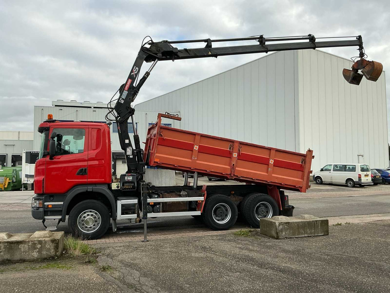2009 SCANIA G420 TIPPER TRUCK WITH CRANE - משאית: תמונה 2 2009 SCANIA G420 TIPPER TRUCK WITH CRANE - משאית: תמונה 2