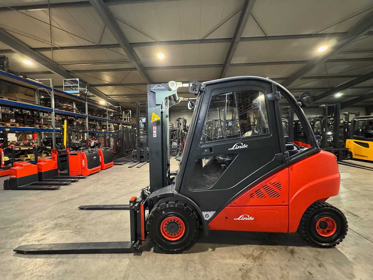 2010 LINDE H30D-01 3.000KG 3.+4. VALVE FORK ADJUSTER TRIPLEX DIESEL FORKLIFT FORKLIFT 10,482 HOURS. - מלגזה: תמונה 3 2010 LINDE H30D-01 3.000KG 3.+4. VALVE FORK ADJUSTER TRIPLEX DIESEL FORKLIFT FORKLIFT 10,482 HOURS. - מלגזה: תמונה 3
