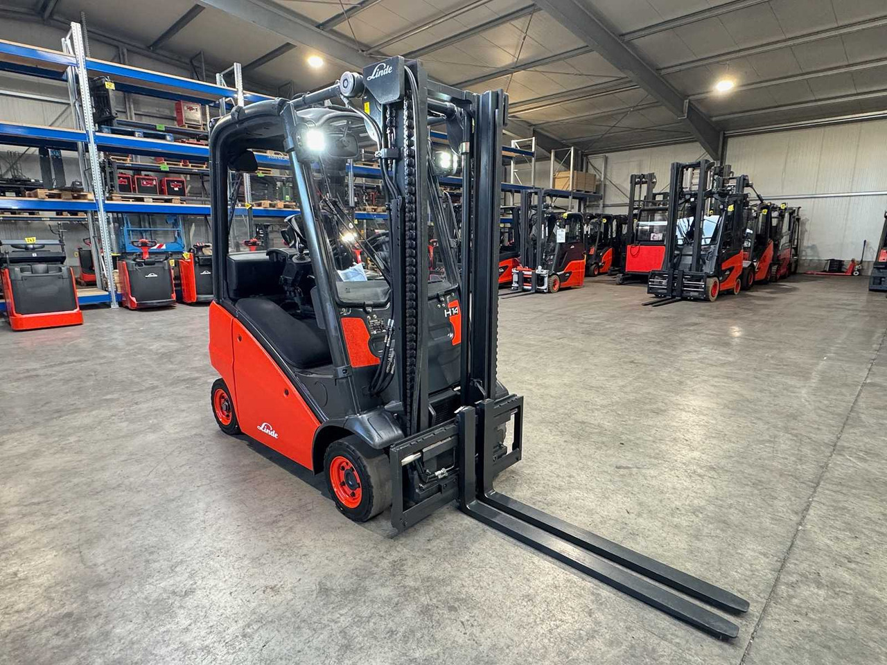 2010 SERVICE + UVV 09/2025 LINDE H14T GAS FORKLIFT FORKLIFT 4,545 HOURS - מלגזה: תמונה 4 2010 SERVICE + UVV 09/2025 LINDE H14T GAS FORKLIFT FORKLIFT 4,545 HOURS - מלגזה: תמונה 4