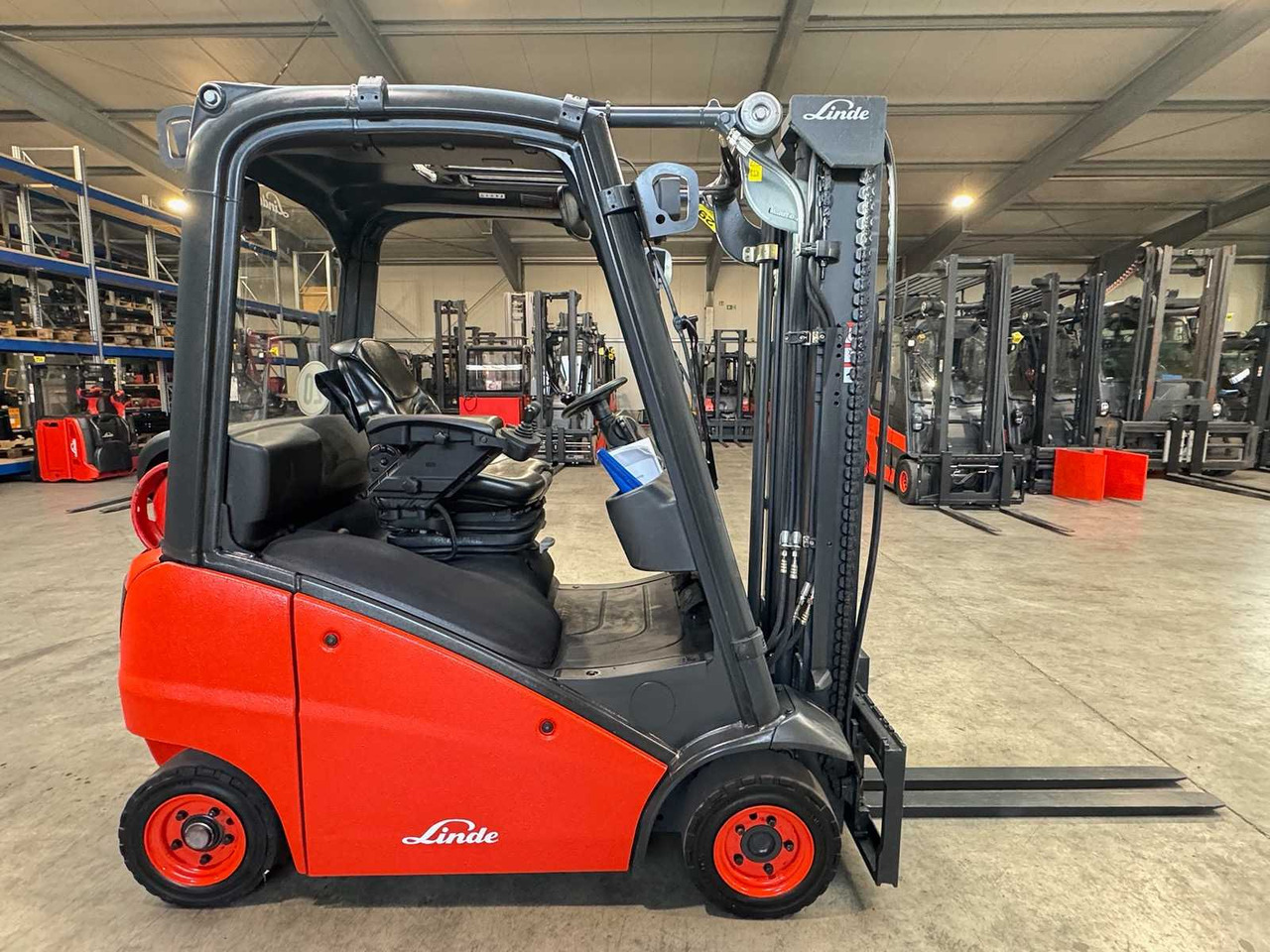 2010 SERVICE + UVV 09/2025 LINDE H14T GAS FORKLIFT FORKLIFT 4,545 HOURS - מלגזה: תמונה 5 2010 SERVICE + UVV 09/2025 LINDE H14T GAS FORKLIFT FORKLIFT 4,545 HOURS - מלגזה: תמונה 5