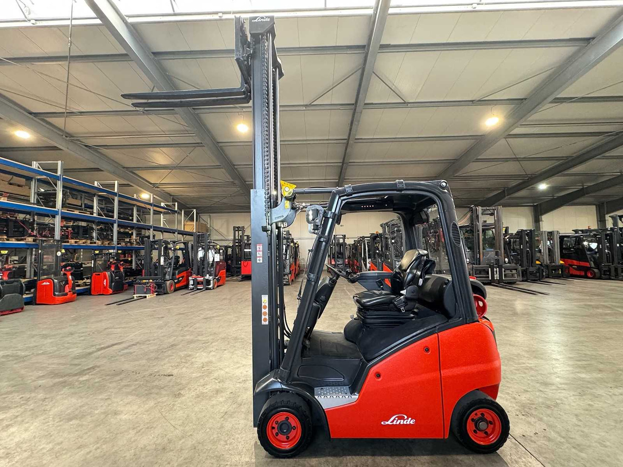 2010 SERVICE + UVV 09/2025 LINDE H14T GAS FORKLIFT FORKLIFT 4,545 HOURS - מלגזה: תמונה 3 2010 SERVICE + UVV 09/2025 LINDE H14T GAS FORKLIFT FORKLIFT 4,545 HOURS - מלגזה: תמונה 3