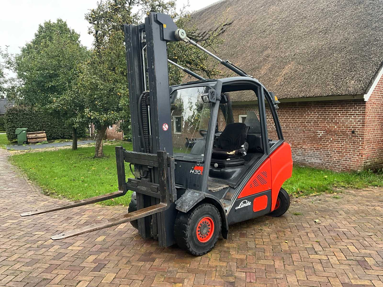 2012 - LINDE - HD30 - 3 TON - DIESEL - FORKLIFT TRUCK - מלגזה: תמונה 1 2012 - LINDE - HD30 - 3 TON - DIESEL - FORKLIFT TRUCK - מלגזה: תמונה 1