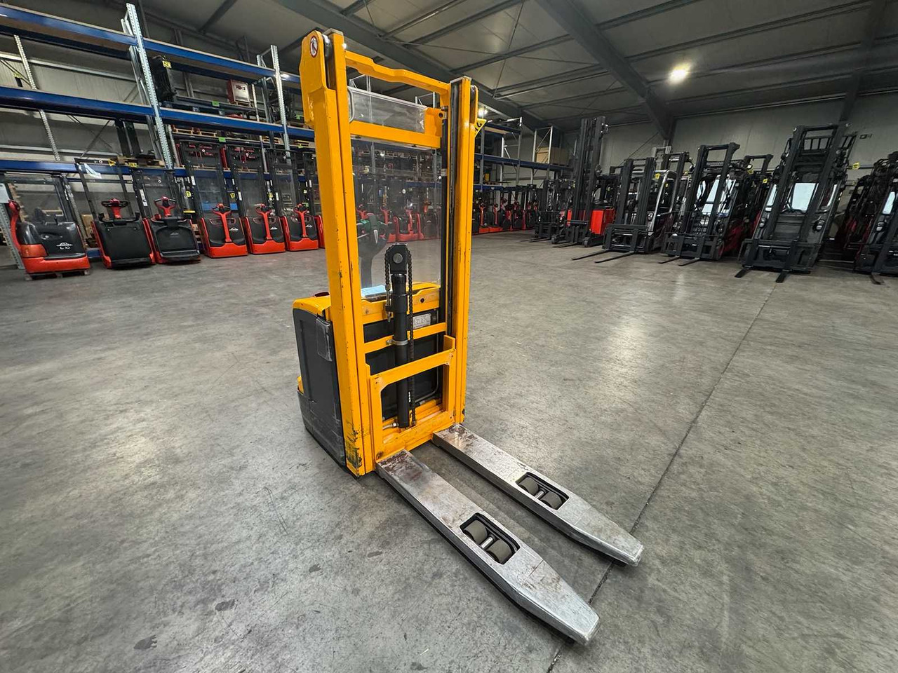 2012 SERVICE + UVV 09/2026 JUNGHEINRICH EJC220 2,000KG STACKER PALLET TRUCK ANT FREE LIFT 5,484 HOURS - מלגזה: תמונה 5 2012 SERVICE + UVV 09/2026 JUNGHEINRICH EJC220 2,000KG STACKER PALLET TRUCK ANT FREE LIFT 5,484 HOURS - מלגזה: תמונה 5