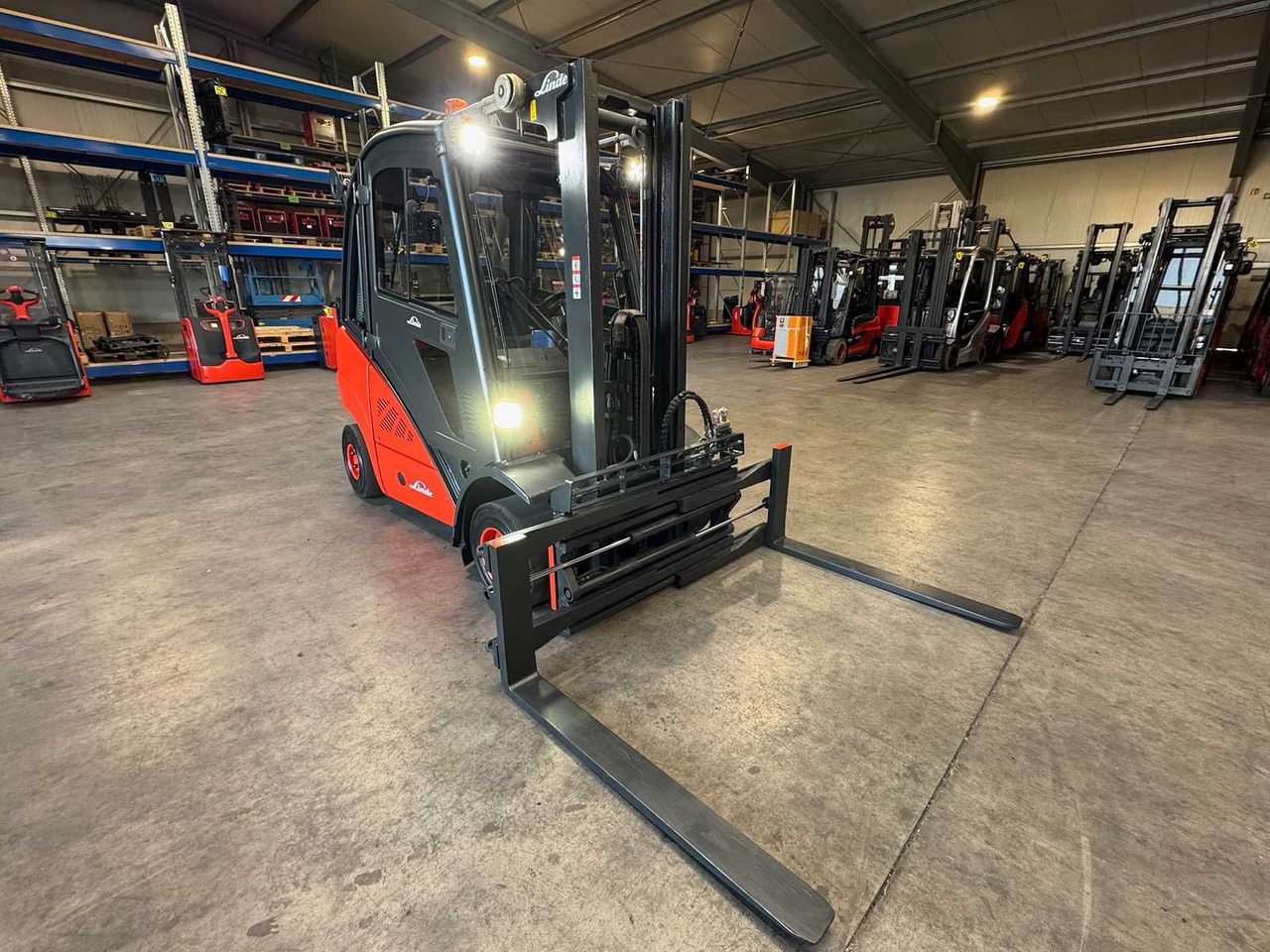 2012 SERVICE + UVV 09/2026 LINDE H25D 3RD + 4TH VALVE FORK ADJUSTER 163CM FREE STROKE DIESEL FORKLIFT - מלגזה: תמונה 1 2012 SERVICE + UVV 09/2026 LINDE H25D 3RD + 4TH VALVE FORK ADJUSTER 163CM FREE STROKE DIESEL FORKLIFT - מלגזה: תמונה 1