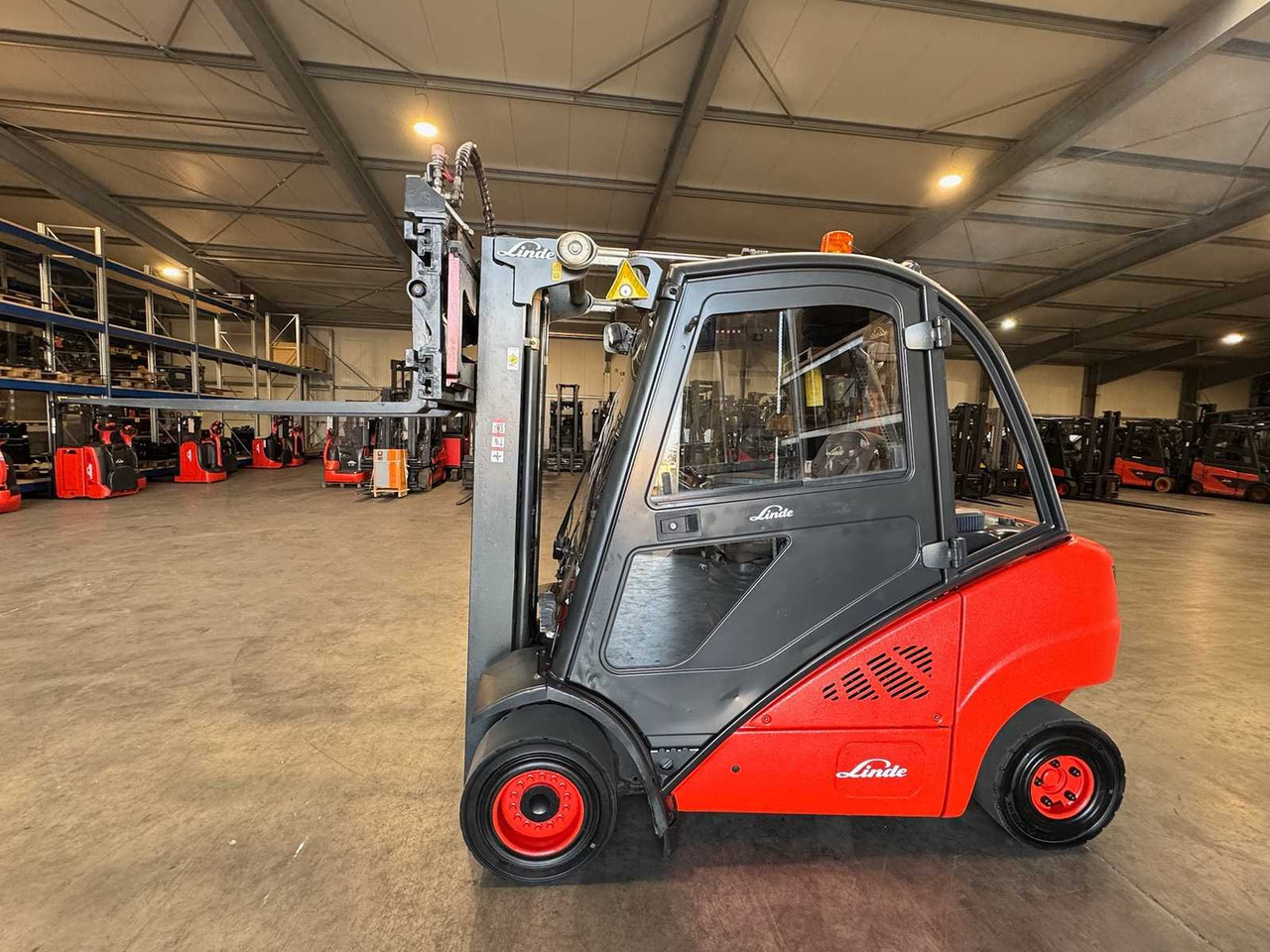 2012 SERVICE + UVV 09/2026 LINDE H25D 3RD + 4TH VALVE FORK ADJUSTER 163CM FREE STROKE DIESEL FORKLIFT - מלגזה: תמונה 3 2012 SERVICE + UVV 09/2026 LINDE H25D 3RD + 4TH VALVE FORK ADJUSTER 163CM FREE STROKE DIESEL FORKLIFT - מלגזה: תמונה 3