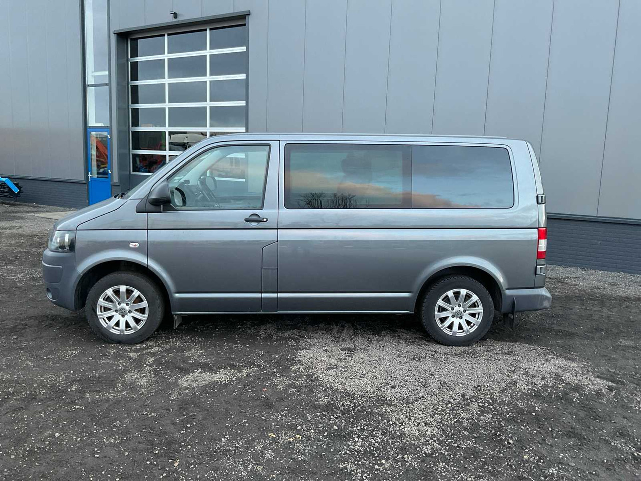 2012 VOLKSWAGEN TRANSPORTER COMMERCIAL VEHICLE - כלי רכב מסחרי: תמונה 2 2012 VOLKSWAGEN TRANSPORTER COMMERCIAL VEHICLE - כלי רכב מסחרי: תמונה 2