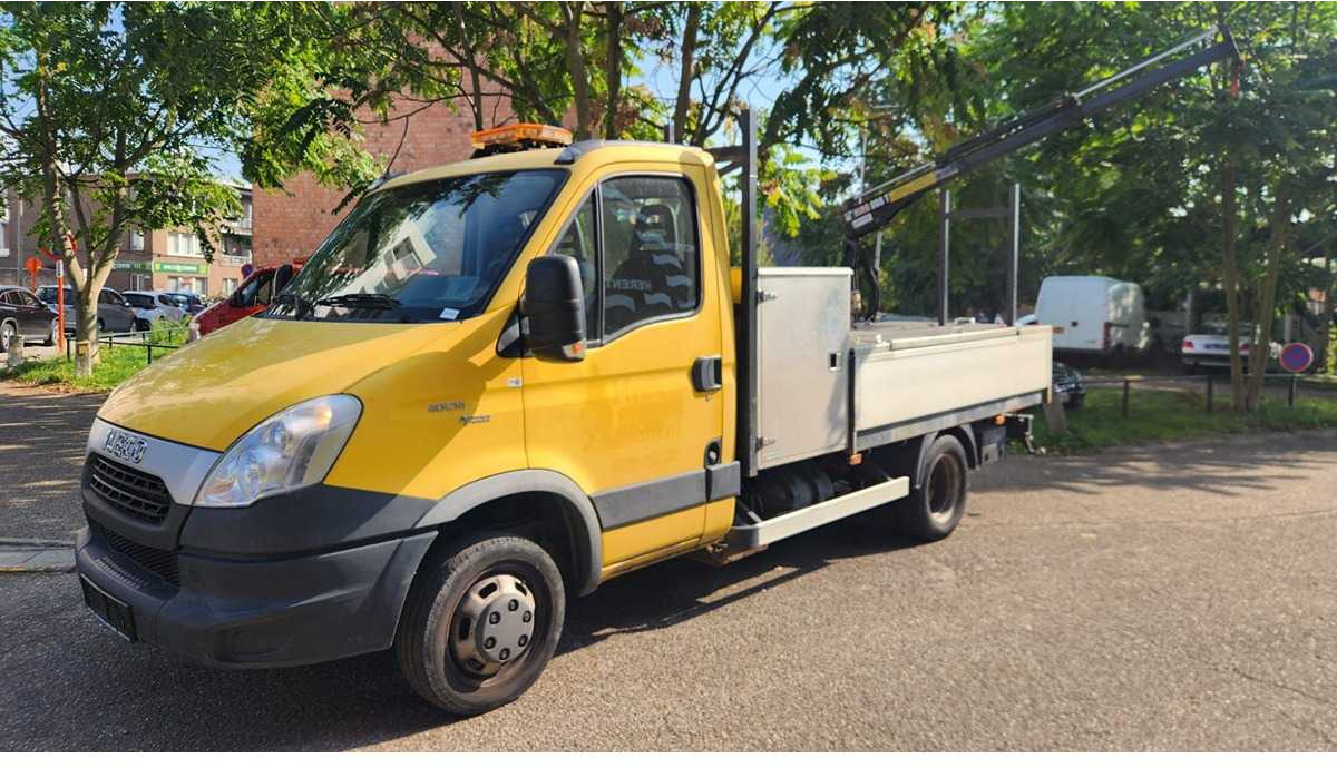 2013 IVECO 40C14G 3.0D TRUCK WITH CRANE 111.560KM - משאית: תמונה 1 2013 IVECO 40C14G 3.0D TRUCK WITH CRANE 111.560KM - משאית: תמונה 1