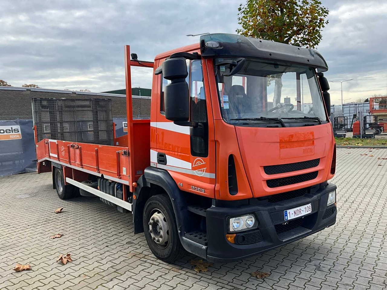 2015 IVECO EUROCARGO 120E19 RAMP TRUCK - משאית: תמונה 4 2015 IVECO EUROCARGO 120E19 RAMP TRUCK - משאית: תמונה 4