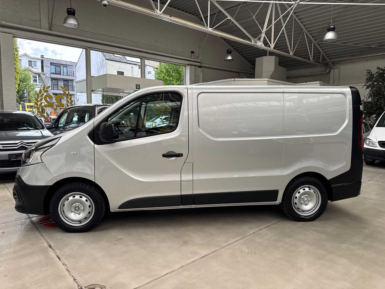 2015 RENAULT TRAFIC SERVICE CAR 141.094KM - כלי רכב מסחרי: תמונה 2 2015 RENAULT TRAFIC SERVICE CAR 141.094KM - כלי רכב מסחרי: תמונה 2