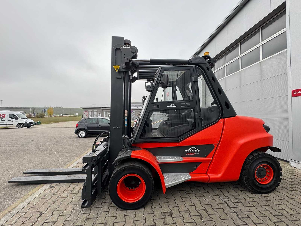 2016 LINDE H80D-900 H80 8,000KG DIESEL FORKLIFT FORKLIFT 3+4TH VALVE ZVG+SS 5,446 HOURS. - מלגזה: תמונה 1 2016 LINDE H80D-900 H80 8,000KG DIESEL FORKLIFT FORKLIFT 3+4TH VALVE ZVG+SS 5,446 HOURS. - מלגזה: תמונה 1