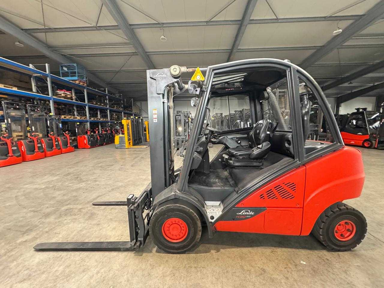2016 SERVICE + UVV 10/2026 LINDE H30D 3RD+4TH VALVE FORK ADJUSTER TRIPLEX 465CM DIESEL FORKLIFT - מלגזה: תמונה 2 2016 SERVICE + UVV 10/2026 LINDE H30D 3RD+4TH VALVE FORK ADJUSTER TRIPLEX 465CM DIESEL FORKLIFT - מלגזה: תמונה 2