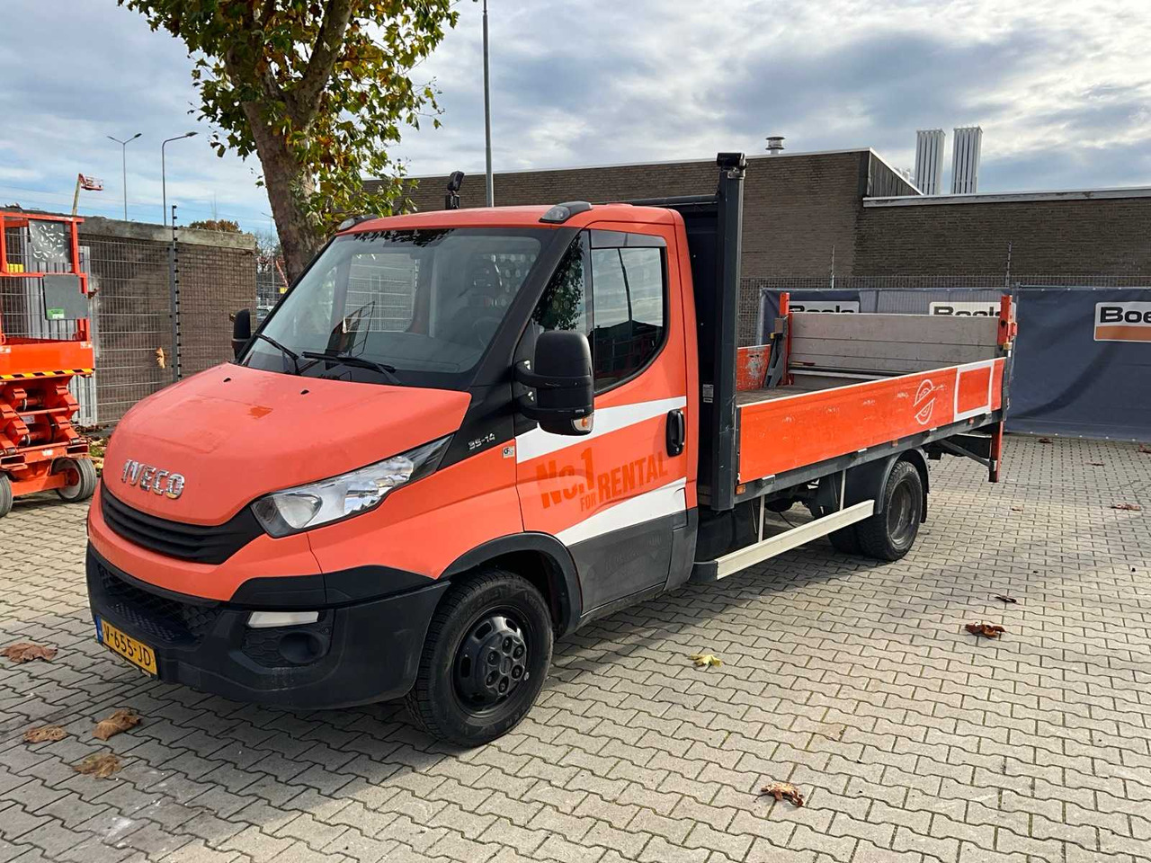 2017 IVECO DAILY 35-140 FLATBED TRUCK - כלי רכב מסחרי: תמונה 1 2017 IVECO DAILY 35-140 FLATBED TRUCK - כלי רכב מסחרי: תמונה 1